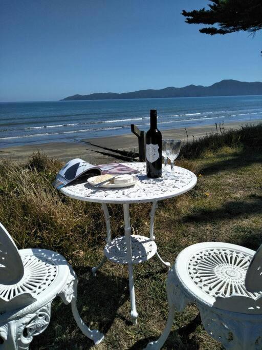 Beachfront Bliss 파라파라우무 외부 사진