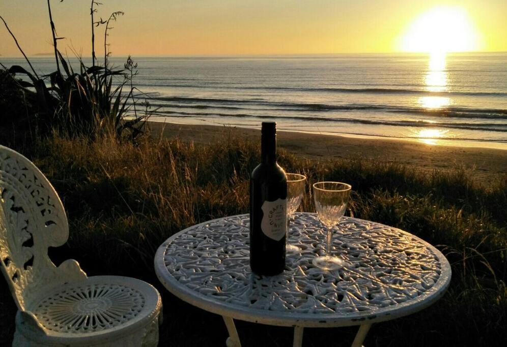 Beachfront Bliss 파라파라우무 외부 사진